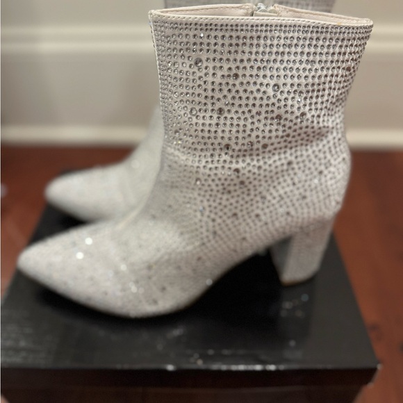 Rhinestone-Studded White Ankle Boots - Block Chunky Heel - Picture 4 of 4